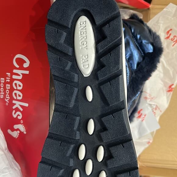 Tony Little Cheeks Fit Body Cushioned Gel Insole Puffer Boots Women’s 12 Navy - Picture 7 of 12